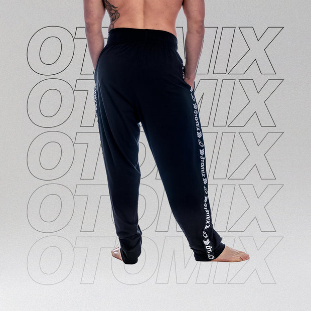 OTOMIX Signature Baggy Pants