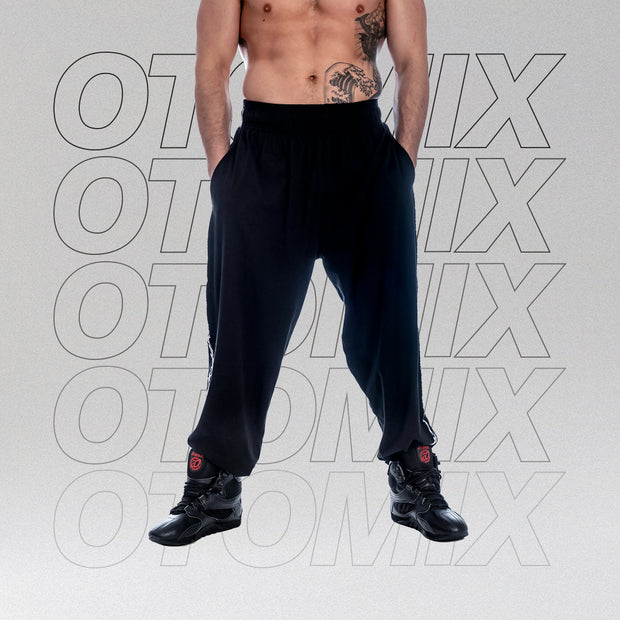 OTOMIX Signature Baggy Pants