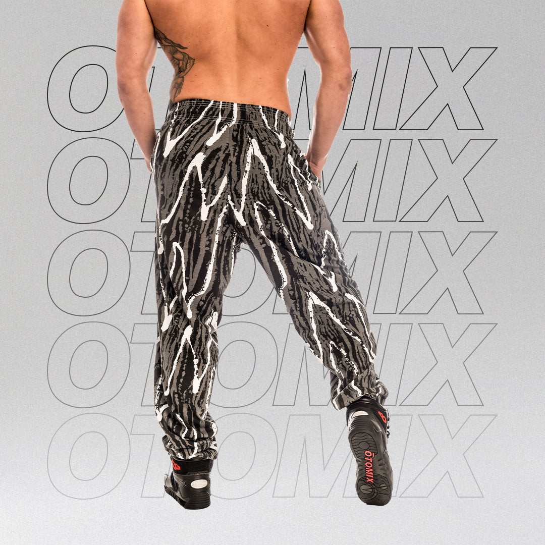 BlackWaxBaggyPantsWITHCARBONIT