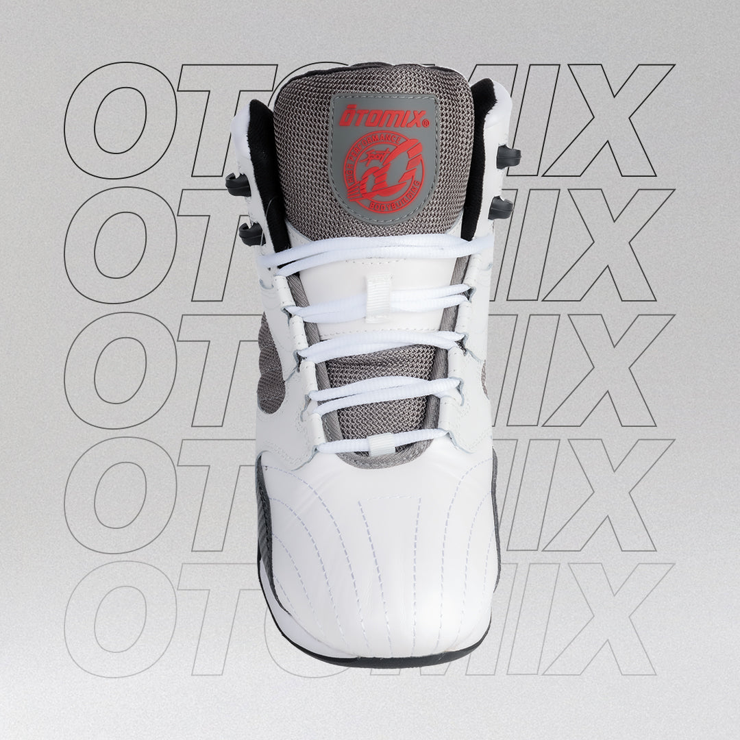 Otomix - Carbonite Ultimate Trainer - White